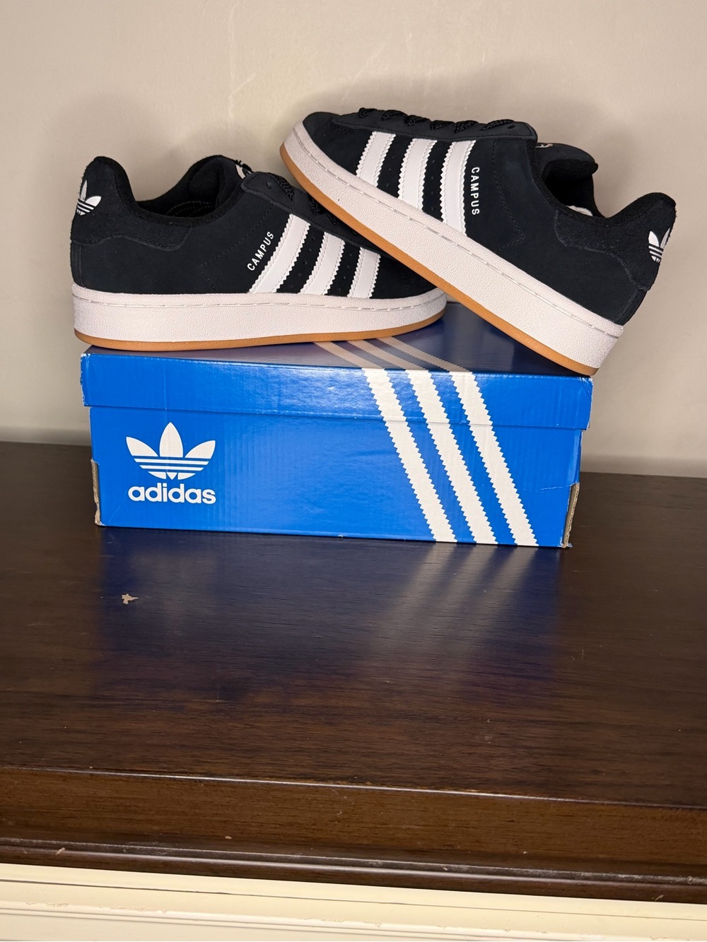 adidas Campus 00s